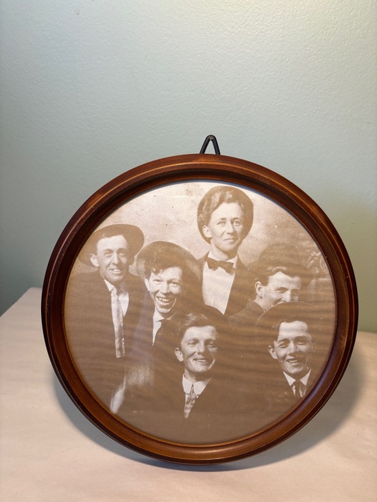 Other - Round Hard Plastic Vintage Photo Frame